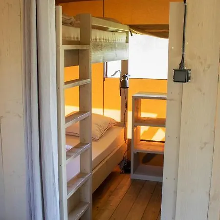 Glamping Lago Trasimeno * טואורו סול טראסימנו