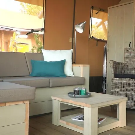 אוהל מפואר Glamping Lago Trasimeno טואורו סול טראסימנו